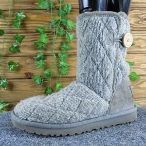 UGG Australia Knit Quilted Boots Gray Buttoned Women's Shoes Size‎ 6
